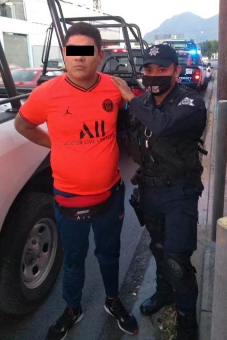 Los detenidos fueron identificados como Isaías T., y Rodolfo S., ambos de 30 años de edad, así como Kenia Monserrat R., de 23 años.