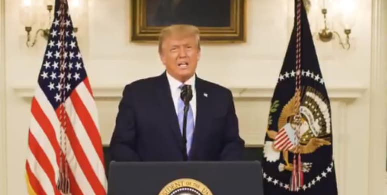 Después del asalto ocurrido en Washington, donde seguidores de Donald Trump se manifestaron irrumpiendo en el Capitolio, el presidente saliente Estados Unidos asegura que se enfocará en garantizar una 'transición pacífica al poder' a la administración de Joe Biden. (ESPECIAL)
