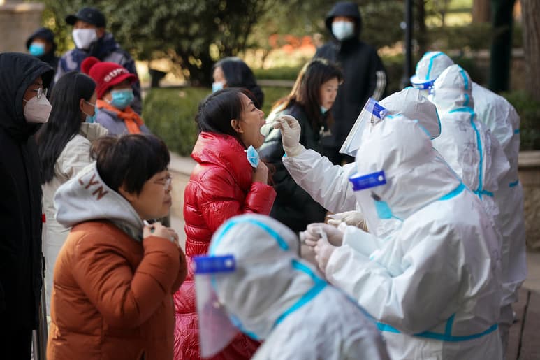 El estudio liderado por Xue-jie Yu, de la Universidad de Wuhan, analizó la prevalencia de anticuerpos IgG e IgM en muestras de sangre. (AP)