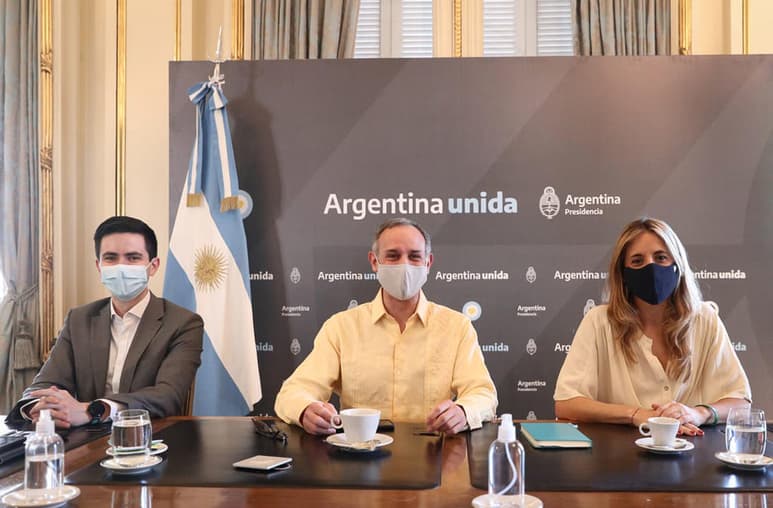 Tuvo una conversación con funcionarios rusos sobre la vacuna Sputnik V contra el COVID-19. (TWITTER)