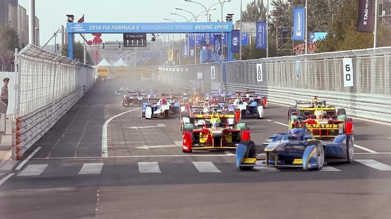 El campeonato incluirá a los actuales equipos de la Fórmula E que elegirán a sus pilotos de entre los aficionados al automovilismo virtual que se clasifiquen a través de internet antes del 13 de enero. (ESPECIAL)