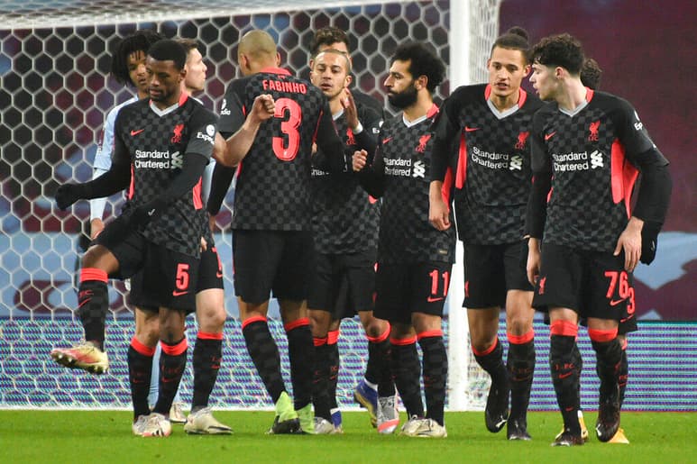 El Liverpool cumplió con el guion y certificó su clasificación para los dieciseisavos de final de la Copa de Inglaterra, tras imponerse este viernes por 1-4 a un Aston Villa. (ESPECIAL)