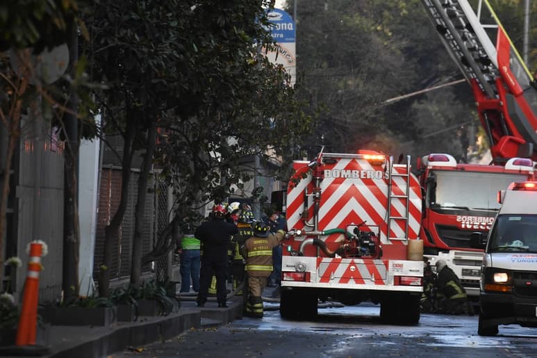 Las autoridades fueron alertadas vía radio del incendio en las instalaciones. (AGENCIAS)