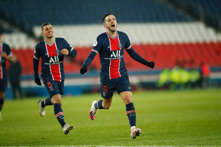 Pablo Sarabia anotó el tercer tanto del PSG, que se impuso 3-0 como local al Brest, y llegó a 39 puntos en la segunda posición.