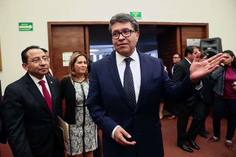 Una de las más polémicas es la propuesta en el mercado cambiario denominada 'Ley Monreal'. (ARCHIVO)