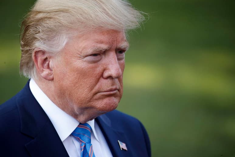 La PGA de Estados Unidos cortó sus vínculos con el presidente Donald Trump cuando retirar el Campeonato de la PGA del año entrante del campo de golf propiedad del mandatario en Nueva Jersey. (ARCHIVO)