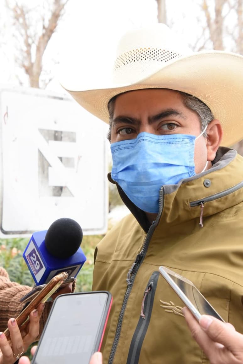El alcalde de Monclova Jesús Alfredo Paredes López informó que la enfermera que sufrió una reacción negativa al biológico de la vacuna contra el COVID sería trasladada del hospital de especialidades 25 del IMSS de Monterrey a la ciudad de México.