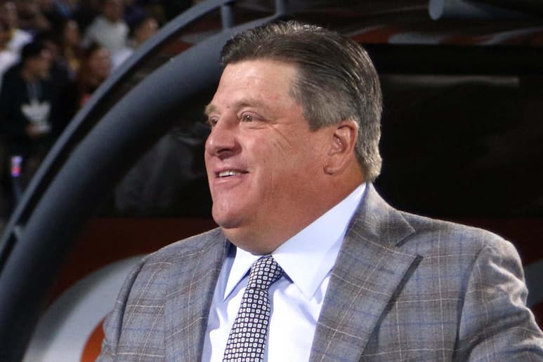 Después de ser mencionado en el reportaje 'El cártel del gol', el entrenador Miguel Herrera se deslindó de los señalamientos de alguna vinculación con el promotor Greg Taylor. (ESPECIAL)