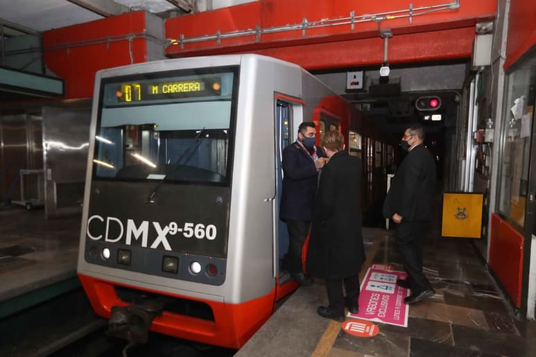 El PCC emergente se instala a unos metros del edificio que se quemó por el siniestro del fin de semana.
