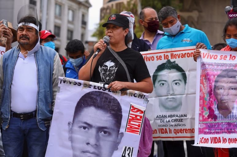 En la reunión no faltaron los reclamos contra el secretario general por parte de los familiares.