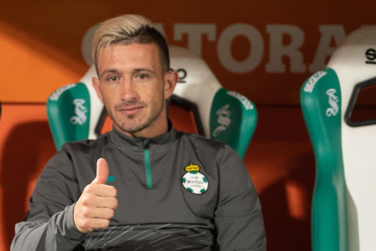 Brian Lozano volverá a pasar por el quirófano, por lo que su vuelta a las canchas con los Guerreros tardará varias semanas más. (ARCHIVO)