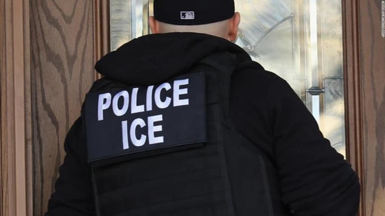 Fahey, que no dio explicaciones de su decisión, informó en un correo electrónico distribuido a los empleados del ICE que el miércoles era su último día en el puesto. (ESPECIAL)