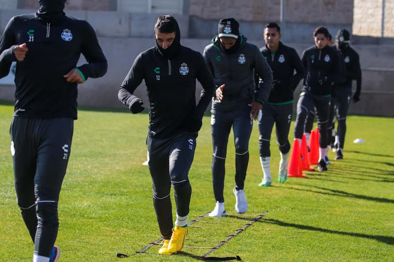 Los albiverdes han tenido una semana completa de entrenamientos en TSM, para preparar el duelo del próximo domingo ante felinos. (CLUB SANTOS)