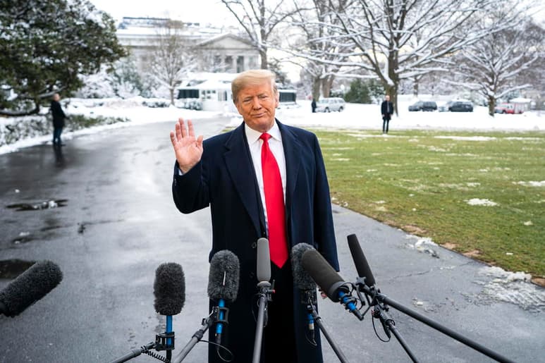 Donald Trump se desplazará la mañana del miércoles próximo a su club Mar-a-Lago de Florida para pasar sus últimas horas como presidente de EUA mientras asume en Washington su reemplazo, el demócrata Joe Biden, en medio de extremas medidas de seguridad, informaron este viernes medios. (EFE) 