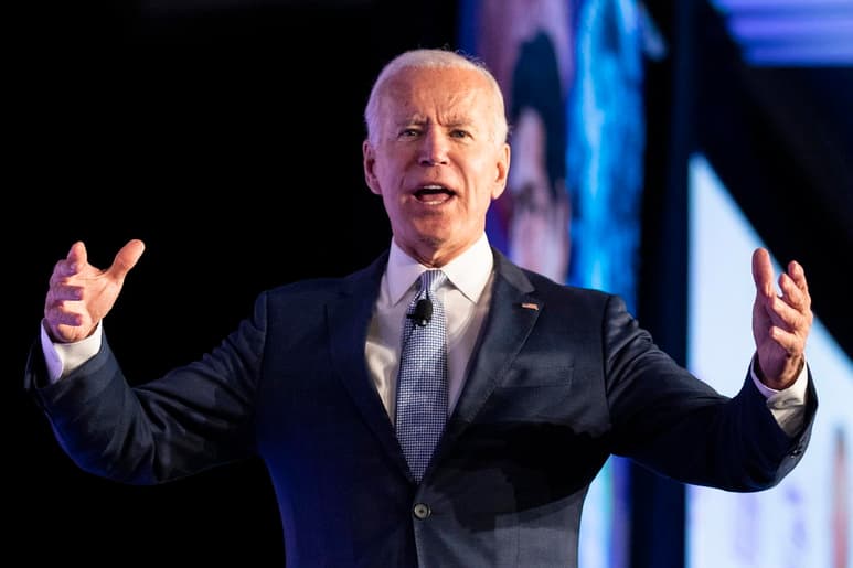 Biden emitirá una serie de órdenes ejecutivas y sus primeros 10 días serán un intento de cambiar de rumbo a la nación sin la intervención del Congreso. (ARCHIVO)
