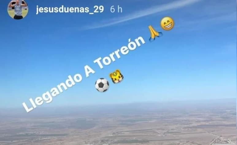 El jugador Jesús Dueñas compartió una fotografía de Torreón desde el aire mientras arribaba a la ciudad (CAPTURA)