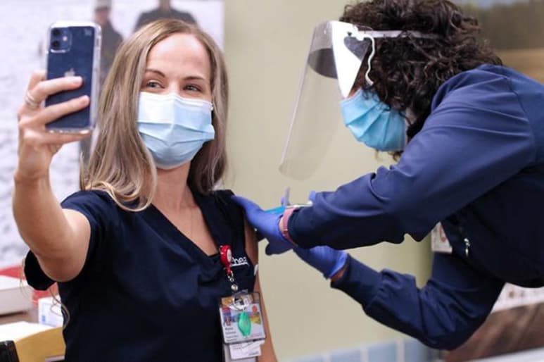 Buscan crear conciencia cobre la importancia de recibir la vacuna contra el COVID-19 (ESPECIAL)