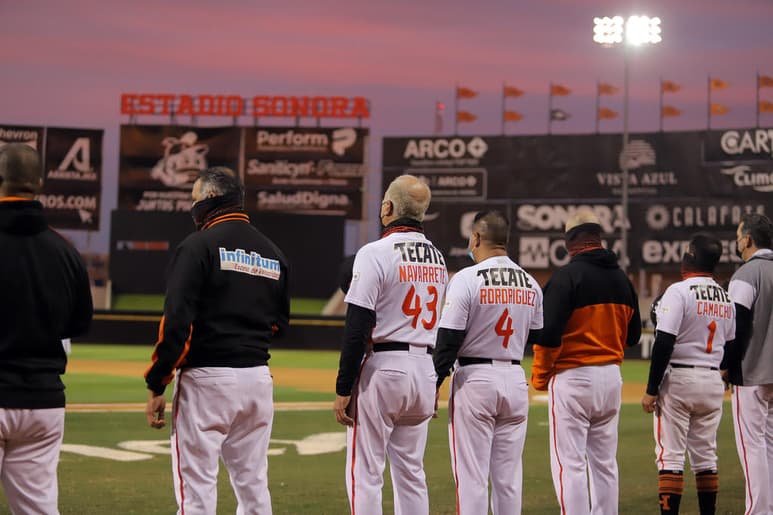 El gomezpalatino Juan Navarrete fue contratado para dirigir a los Naranjeros de Hermosillo a un nuevo campeonato de la Liga Mexicana del Pacífico y el lagunero ya se puso a cuatro victorias de cumplir su encomienda, al llevar al equipo de la capital sonorense hasta la gran final, en la que enfrentarán a los actuales monarcas, los Tomateros de Culiacán. (ESPECIAL)
