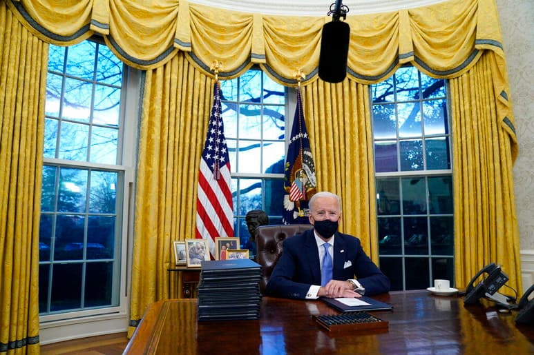 El presidente estadounidense, Joe Biden, firmó este miércoles una orden ejecutiva para salvaguardar el programa DACA, que protege de la deportación a unos 650,000 indocumentados que llegaron a Estados Unidos cuando eran niños, conocidos como 'soñadores'. (AGENCIAS / AP)