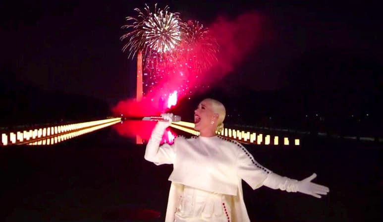 La noche cerró con Katy Perry, quien interpretó su tema “Firework”, el cual se ha convertido en un himno durante celebraciones como el 4 de julio.