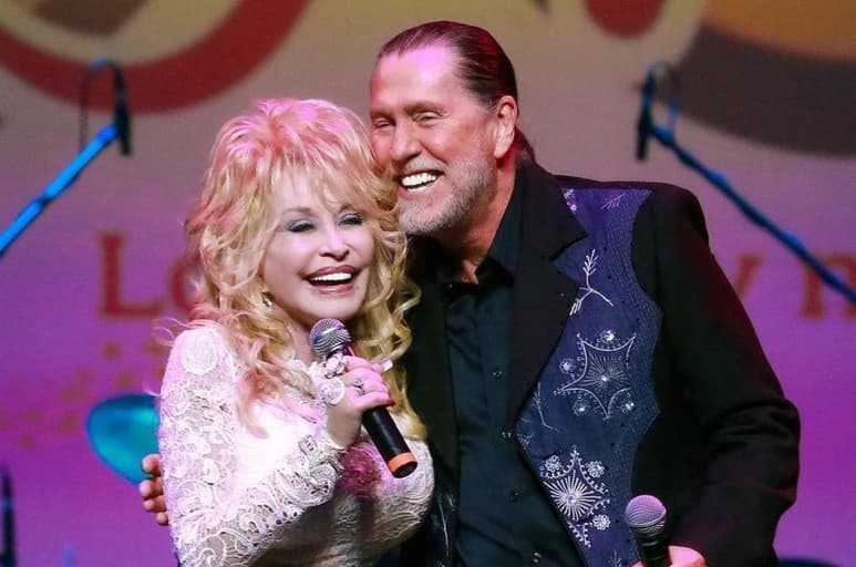 Familia. Dolly dio a conocer el fallecimiento de su hermano.