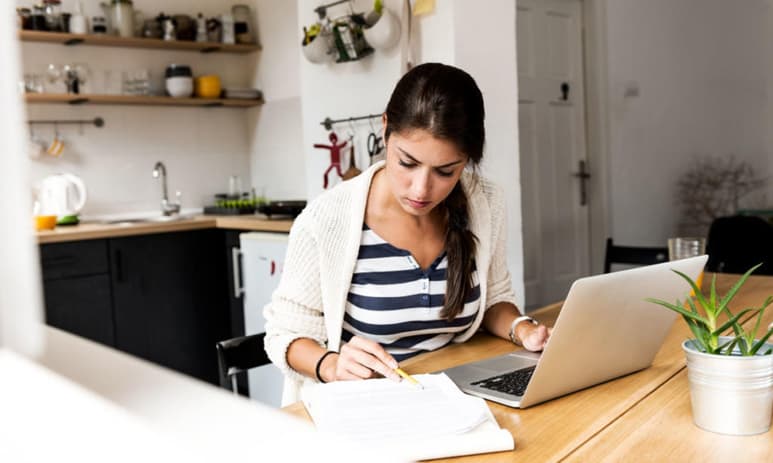 La compañía tiene 330 mil empleados en 80 países del mundo y su modelo de trabajo se basa en tres pilares: servicios a clientes, soporte técnico y ventas, por lo que las vacantes que difunde en la región son para servicio al cliente y soporte técnico.
(ARCHIVO)