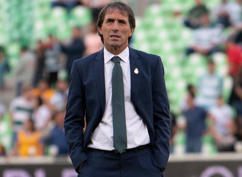 Guillermo Almada destacó la actuación del equipo en el segundo tiempo. (Archivo)