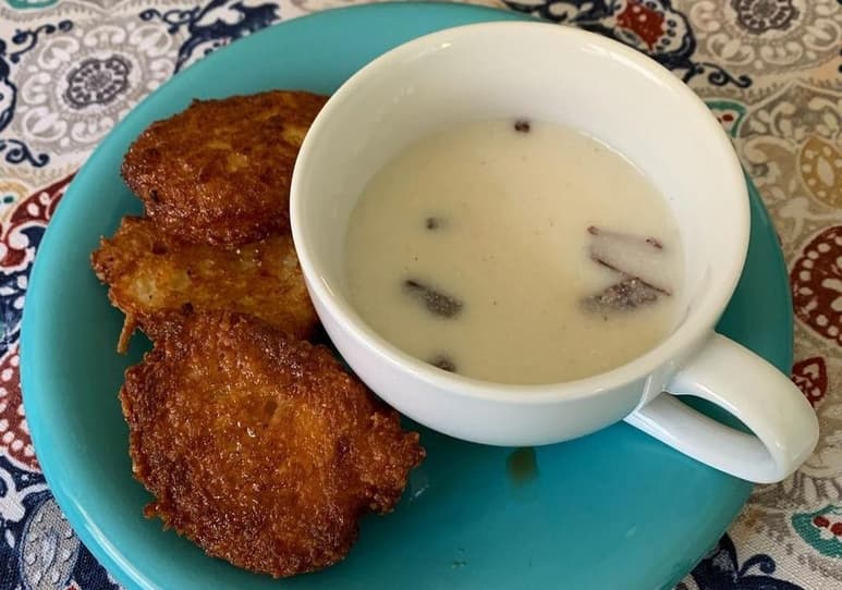 La comida y las bebidas son resultado de una transformación cultural de años en los que las recetas originales se van modificando para que sigan existiendo en la actualidad. (Instagram @silviabee510)