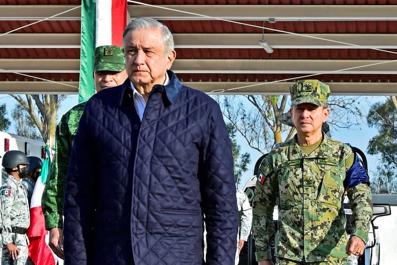 El presidente de México, Andrés Manuel López Obrador, dio a conocer este domingo que tiene COVID-19, este fin de semana, estuvo de gira en Nuevo León y San Luis Potosí sin usar cubrebocas. (ESPECIAL)