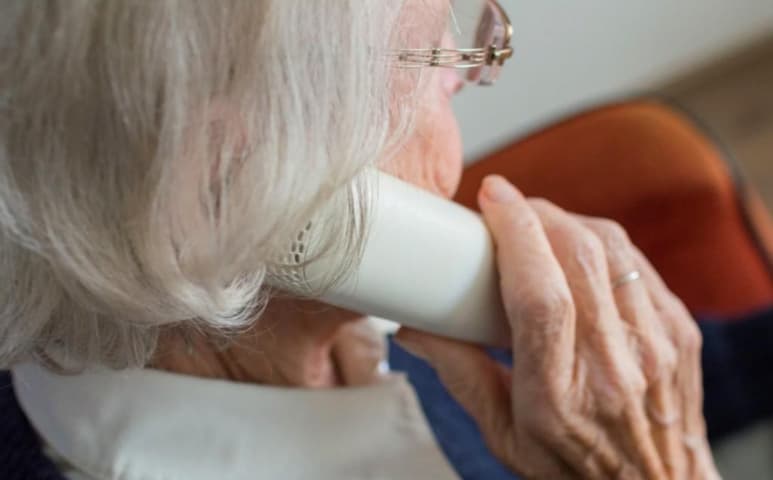 Centenares de adultos mayores han recibido una llamada proveniente de las oficinas de la Secretaría del Bienestar en Yucatán para preguntarles si desean ponerse la vacuna en contra del COVID-19. (ESPECIAL)