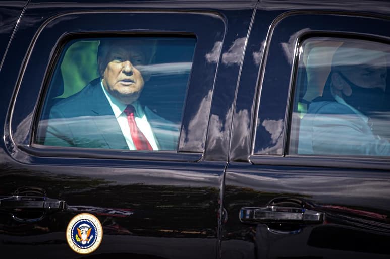 Los demócratas llevaron el expediente de juicio político contra Donald Trump al Senado, pero los senadores republicanos están rechazando los exhortos para condenarlo por la mortal irrupción en el Capitolio federal.
(ARCHIVO)