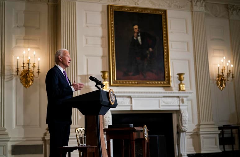 El nuevo enviado especial de la Administración Biden para el cambio climático, John Kerry, aseguró hoy en el Foro de Davos que Estados Unidos reanudará su lucha contra el calentamiento global 'tras cuatro años de ausencia imperdonable', aunque pidió a China que acelere también sus planes medioambientales. (ARCHIVO)