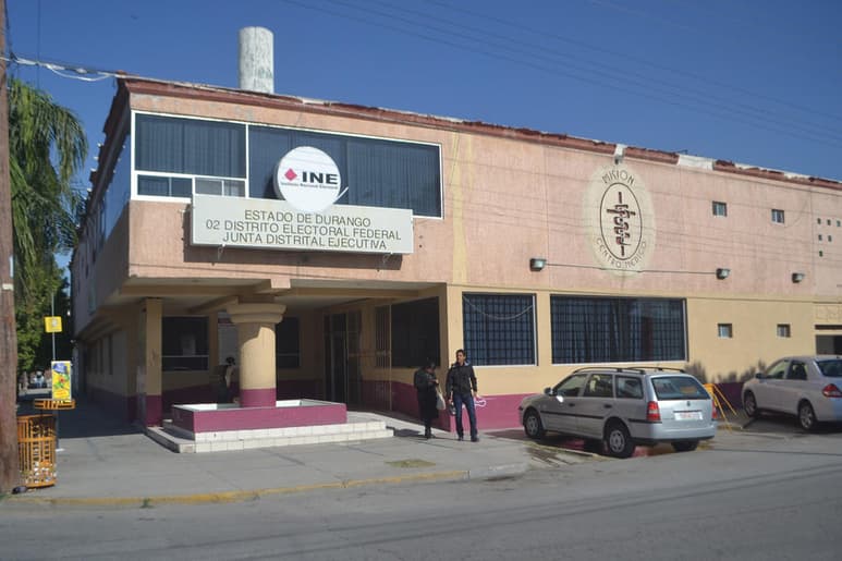 El Instituto Nacional Electoral (INE) informa que a partir del 1 de febrero ampliará sus horarios para atender a un mayor número de ciudadanos antes del cierre programado para el 10 de febrero. (ARCHIVO)