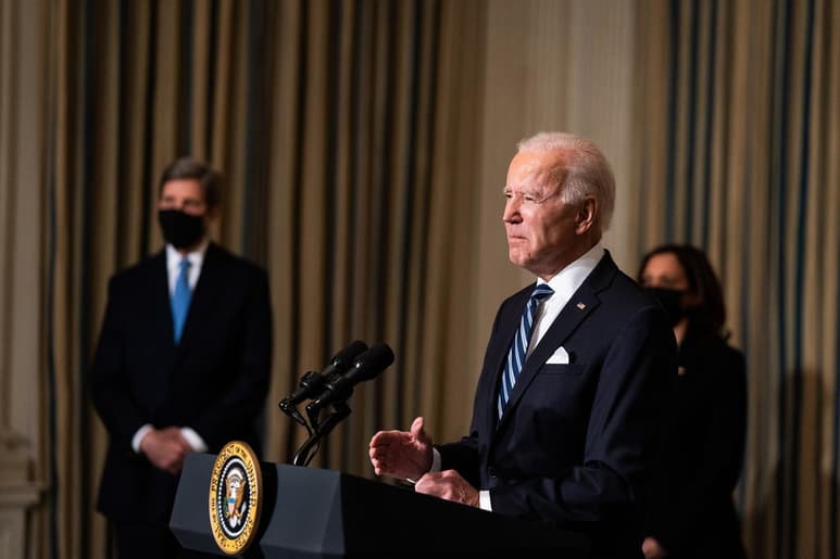 El presidente de EUA, Joe Biden, suspendió temporalmente este miércoles los acuerdos de comercio de armas con otros países iniciados por su antecesor, Donald Trump, lo que incluye el trato para vender aviones de combate F-35 a los Emiratos Árabes Unidos (EAU). (EFE)