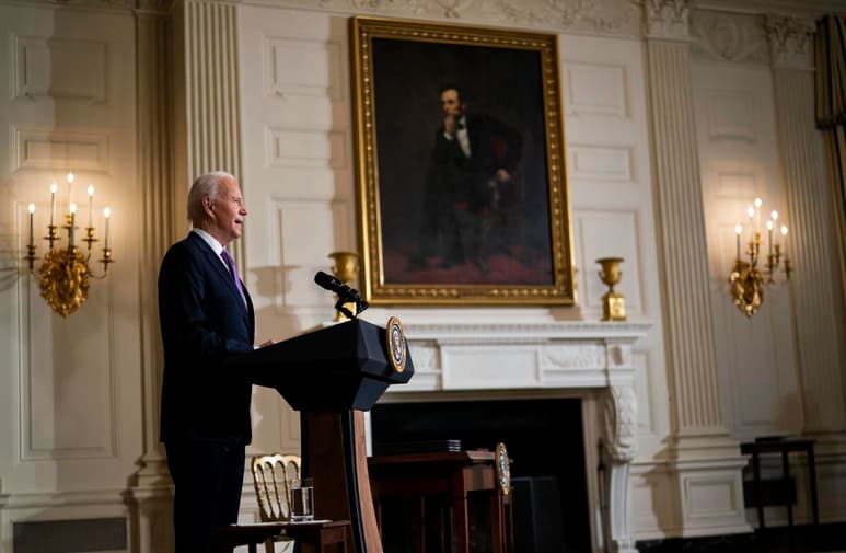 El Gobierno del presidente de Estados Unidos, Joe Biden, está revisando 'de cerca' y 'de manera muy urgente' la decisión que tomó su antecesor, Donald Trump, de incluir a los rebeldes chiíes hutíes en la lista negra de terroristas, anunció este miércoles el secretario de Estado, Antony Blinken. (EFE)