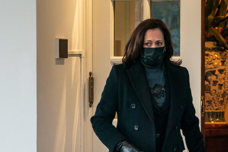 La vicepresidenta Kamala Harris tiene la mejor de las residencias, con respecto al viaje a su trabajo. (ESPECIAL)