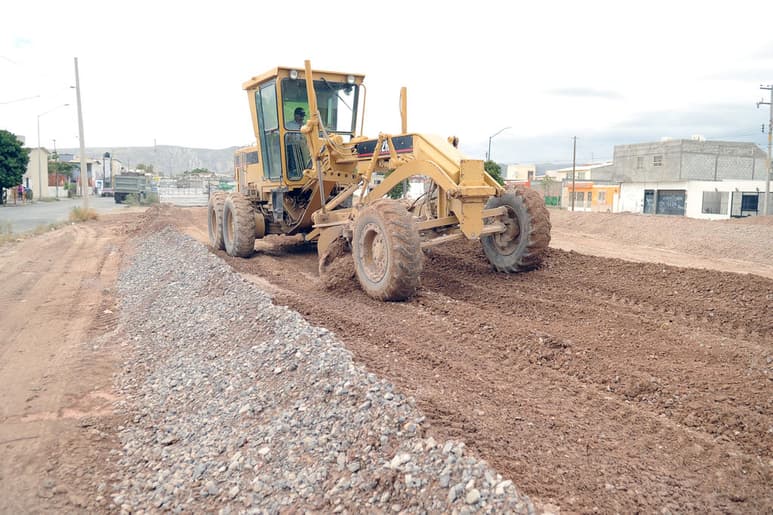 Señaló que el Gobierno pagaría la obra a largo plazo, por lo que las compañías que busquen llevar a cabo estos trabajos necesitan contar con un 30 por ciento del recurso, cuando menos para la inversión oficial.
(ARCHIVO)