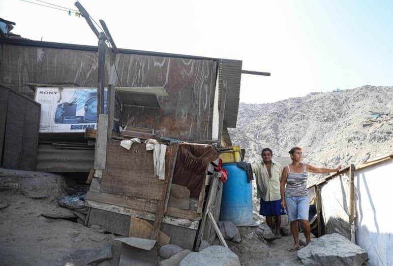 De acuerdo al Inegi, el 98.1 por ciento de los duranguenses cuentan con al menos un celular en sus hogares. (EL,SIGLO DE TORREÓN)