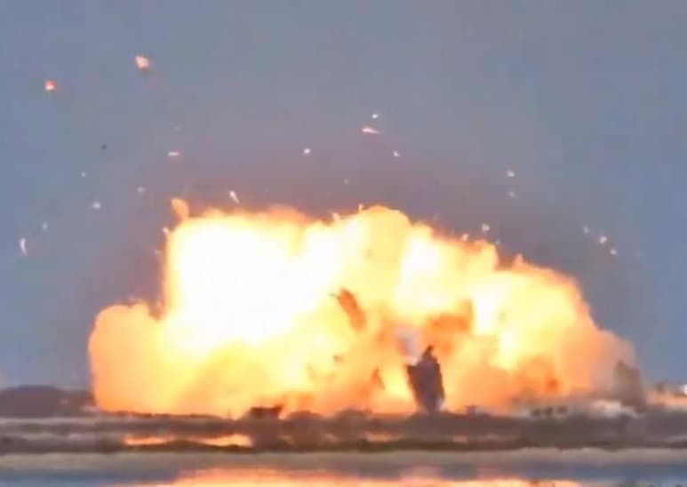 Esta tarde, SpaceX lanzó un nuevo prototipo al espacio para hacer pruebas de vuelo y aterrizaje en Boca Chica, Texas. (Especial) 