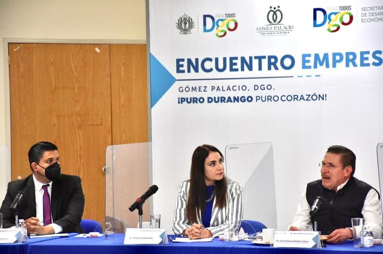 Este martes el gobernador de Durango, José Rosas Aispuro Torres, se comprometió a sumar esfuerzos con los empresarios y reactivar la economía. 
(EL SIGLO DE TORREÓN)