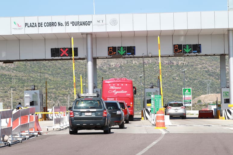 Diversos sectores se han manifestado en contra del incremento en el costo del peaje en la autopista. (EL SIGLO DE TORREÓN)
