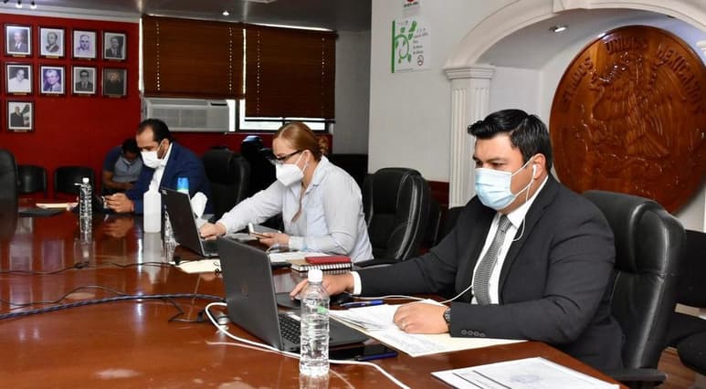 El Cabildo de Gómez Palacio aprobó por mayoría las reglas de operación de los programas de Apoyos para el Fortalecimiento del Sector Agropecuario, correspondientes al ejercicio fiscal 2021 a cargo de la Dirección de Desarrollo Rural, y las cuales establecen los lineamientos para que los productores puedan acceder a dichos apoyos. (DIANA GONZÁLEZ)