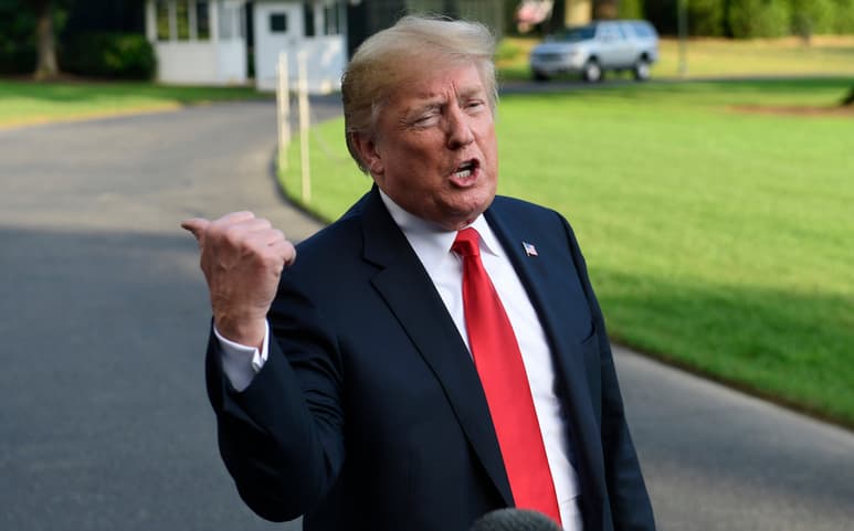 El expresidente Donald Trump anunció este jueves que no testificará en el juicio político. (ARCHIVO)