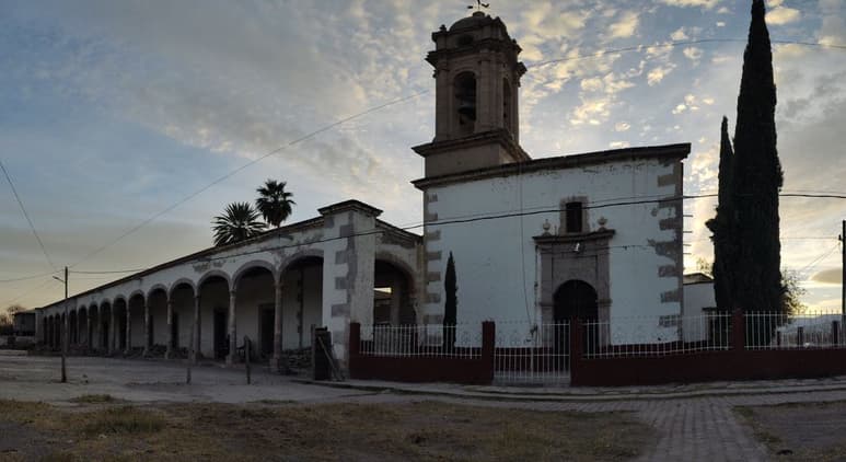 La Hacienda de San José de la Goma se negó a desmoronarse porque tiene los cimientos bien anclados en la tierra y en la infancia de personas como don Antonio Sifuentes. (VERÓNICA RIVERA)