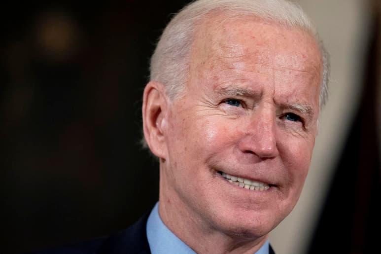 Antes de la patada inicial en el Super Bowl LV, el presidente de Estados Unidos, Joe Biden, reveló que usarán los estadios de la NFL como centros de vacunación para combatir al coronavirus. (EFE)