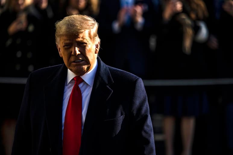 Trump, quien abandonó la Casa Blanca el pasado 20 de enero tras perder las elecciones de noviembre frente al demócrata Joe Biden, afronta el cargo de 'incitar a la insurrección' por los sucesos en el Capitolio.
(ARCHIVO)