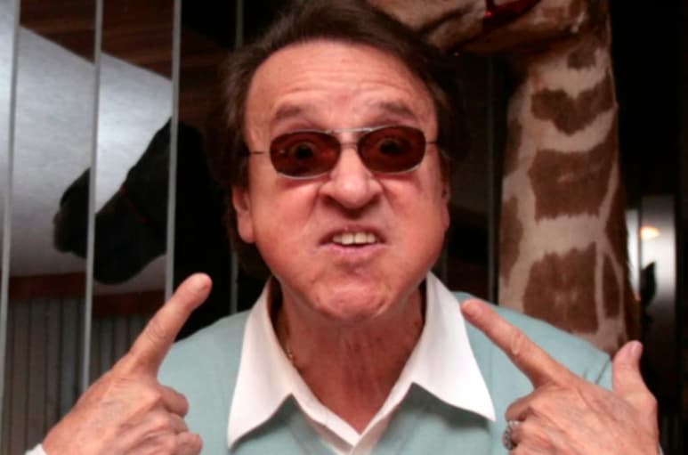 Calos Villagran, mejor conocido como “Kiko”, personaje que interpretó para el programa de televisión de comedia, El Chavo del 8, no será candidato a gobernador ni para la alcaldía de Querétaro, según informó el partido local Querétaro Independiente (QI). (ESPECIAL)