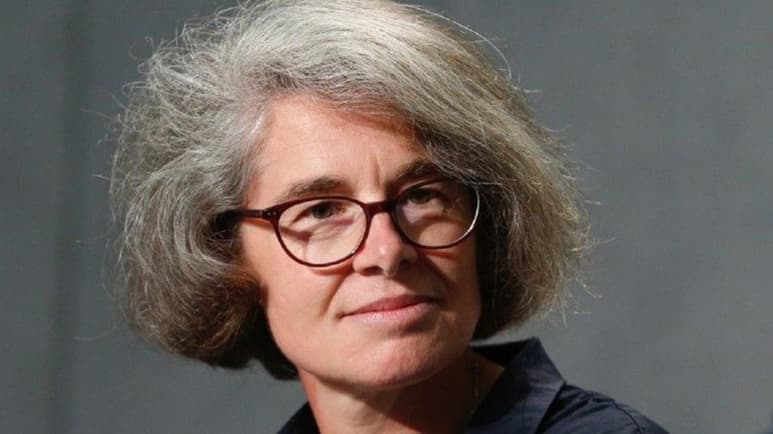 Una monja francesa que es la primera mujer en ejercer un puesto con voto en el Vaticano dijo el miércoles que su nombramiento prueba que “la mentalidad patriarcal está cambiando”, a medida que más mujeres asumen mayores responsabilidades en la jerarquía católica. (ESPECIAL)