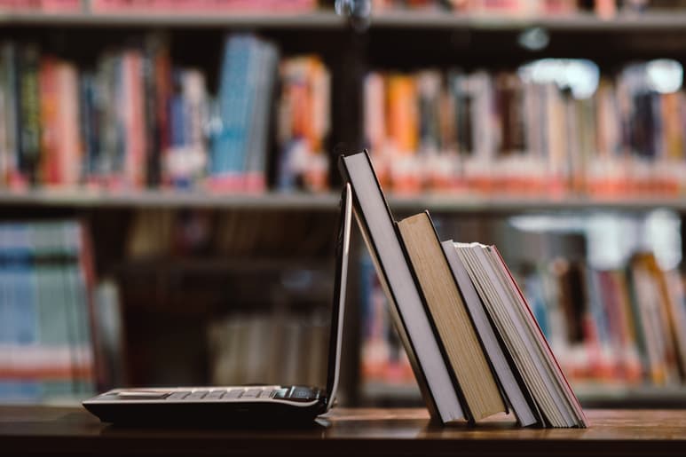 Evaluación. La UNAM realizó una encuesta nacional para revisar el comportamiento de la cultura digital en México. (Especial)