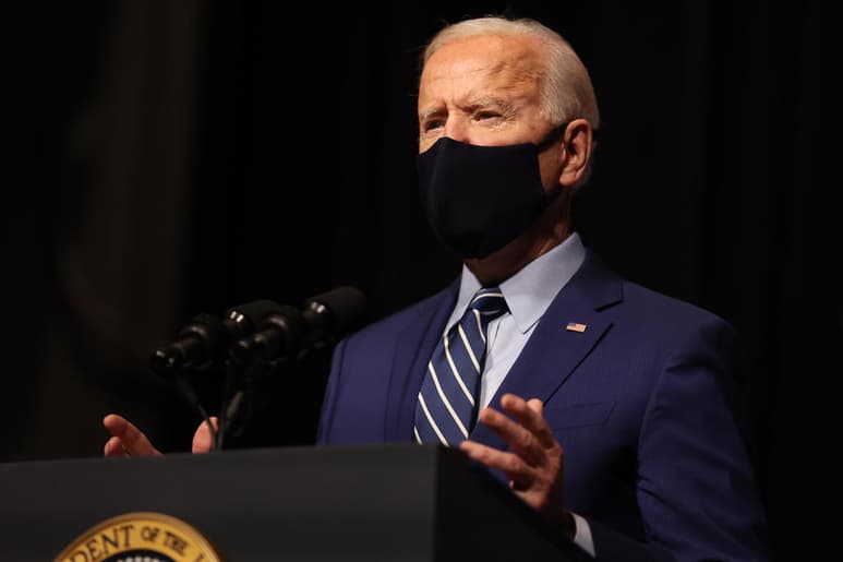Biden prometió que su Administración no esperará al próximo tiroteo para hacer una propuesta el Congreso, el único con poder para reformar la legislación de armas y que lleva más de dos décadas sin aprobar ninguna ley significativa. (ARCHIVO)